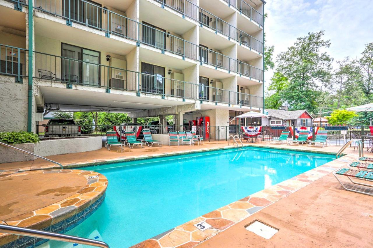 Condo With Balcony, Walk To Dtwn Gatlinburg Fun מראה חיצוני תמונה